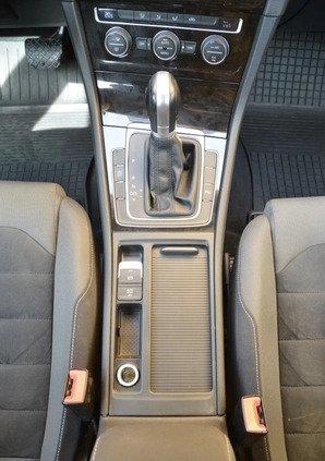 Volkswagen Golf cena 44900 przebieg: 220981, rok produkcji 2016 z Wrocław małe 667